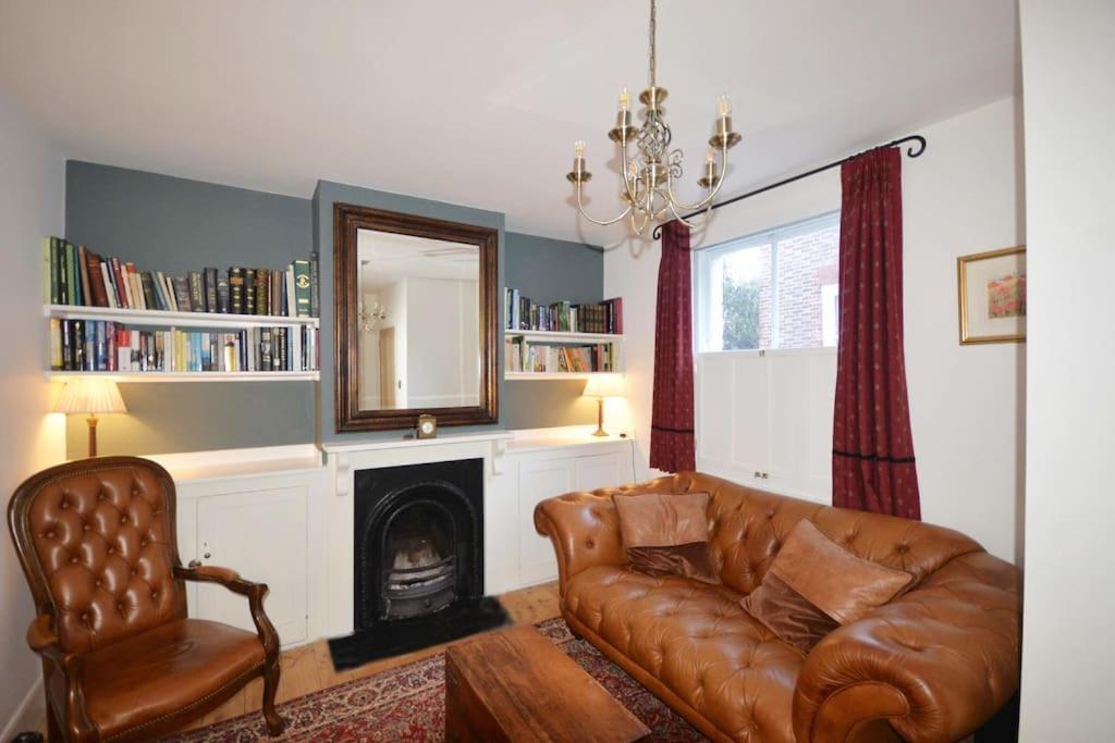 Delightful Cottage In Sandwich - One Bedroom Exterior photo